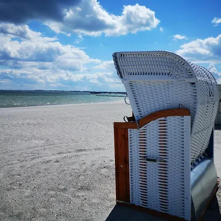 Vier Jahreszeiten 3-87 דירה